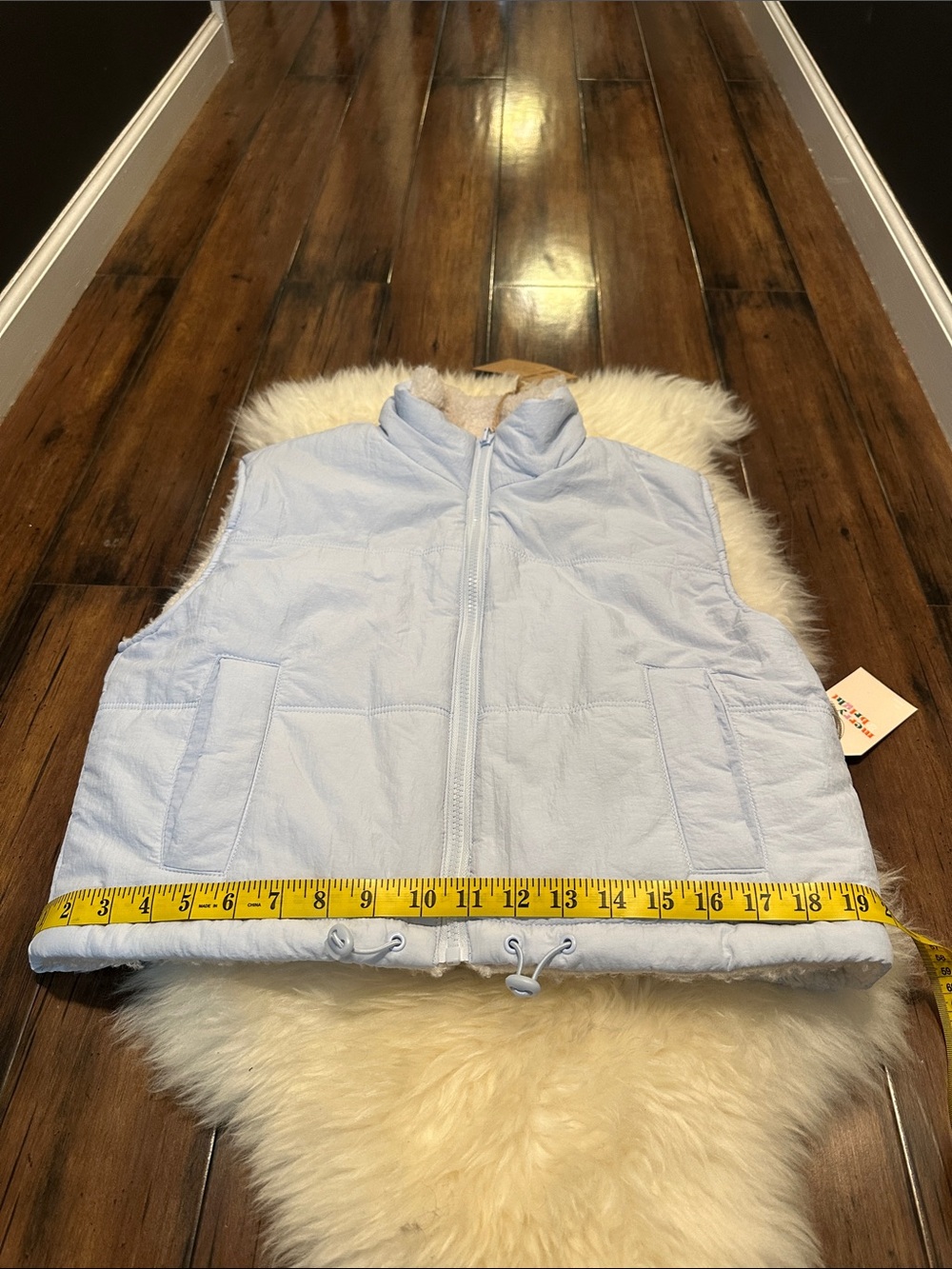 New vest with pockets - Picture 10 of 14